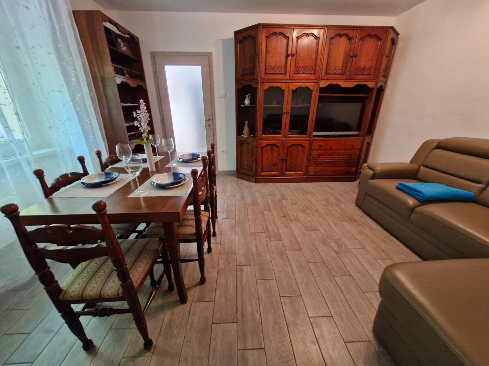 Apartma Jezevi Sezana Bagian luar foto